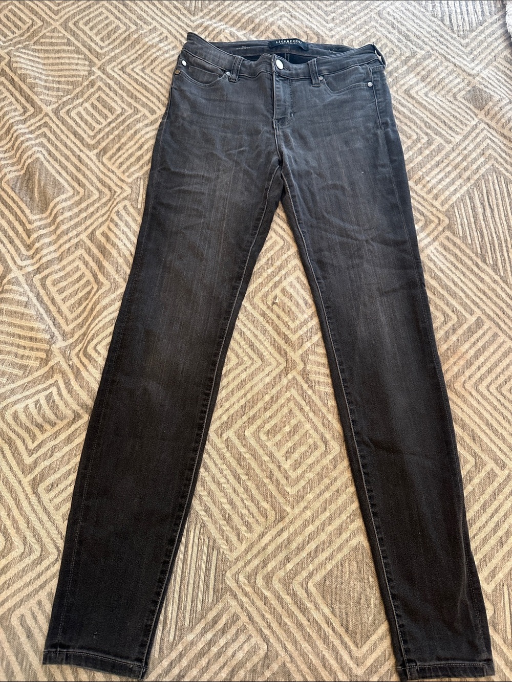 Liverpool Black High-Rise Jeans with Contrast Stitching